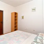 Nera شقة